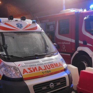 Airole: scontro frontale moto-camion sulla Statale 20, muore il centauro. Probabilmente è un francese