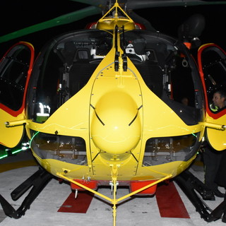 Cade dal secondo piano della Rsa di Pigna: 68enne trasportato in elicottero al Santa Corona