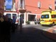 Ospedaletti: perde il controllo del Suv e travolge due persone sedute su una panchina, due feriti trasportati in ospedale
