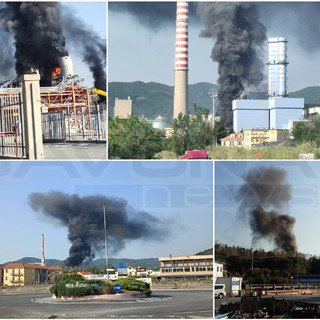 Dalla provincia di Savona: fumo nero in cielo, incendio nelle aree Vernazza (ex Tirreno Power) di Vado, vigili del fuoco mobilitati (Foto e Video) Dalla provincia di Savona: fumo nero in cielo, incendio nelle aree Vernazza (ex Tirreno Power) di Vado, vigili del fuoco mobilitati (Foto e Video)