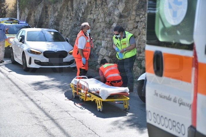 Sanremo: investito da un camion 'pirata' in strada Sen. Marsaglia, uomo portato in ospedale (Foto)