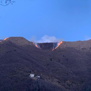 Carpasio: incendio boschivo nel tardo pomeriggio, sul posto l'intervento dei Vigili del Fuoco