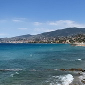 Pasqua sottotono per le strutture alberghiere: calo del 35% ma per i prossimi ponti si punta al tutto esaurito Pasqua sottotono per le strutture alberghiere: calo del 35% ma per i prossimi ponti si punta al tutto esaurito