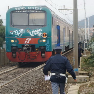 Ventimiglia: potrebbe non essere stato investito nessuno alle Calandre, indagini della Polfer in corso Ventimiglia: potrebbe non essere stato investito nessuno alle Calandre, indagini della Polfer in corso