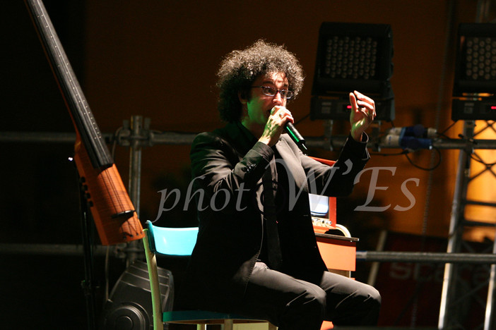 Sanremo: le foto del concerto live di Simone Cristicchi Sanremo: le foto del concerto live di Simone Cristicchi