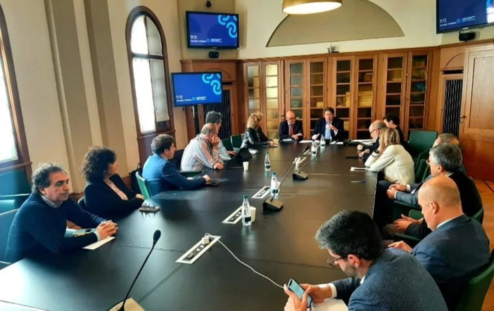 Imperia: il nodo infrastrutture al centro dell’incontro tra associazioni di categoria e assessore Piana Imperia: il nodo infrastrutture al centro dell’incontro tra associazioni di categoria e assessore Piana