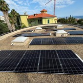 La Croce Rossa diventa 'green', installati due impianti fotovoltaici nelle sedi di Sanremo e Taggia (Foto) La Croce Rossa diventa 'green', installati due impianti fotovoltaici nelle sedi di Sanremo e Taggia (Foto)