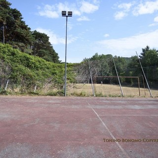 Bajardo: impianti sportivi in pessime condizioni, situazione di degrado dove servirebbe manutenzione (Foto)