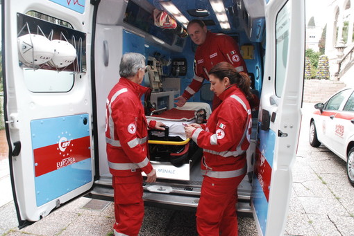 Sanremo: 'investito' all'interno dei giardinetti da una bici, bimbo di 3 anni portato in ospedale