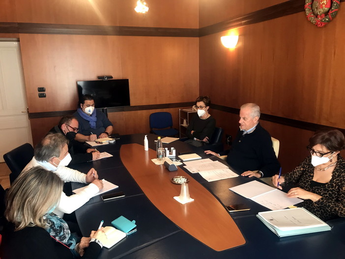 Imperia: incontro tra la Provincia e i sindacati sul futuro della Rt, Scajola "Obiettivo l'affidamento in house"