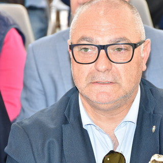 Vallecrosia al Mare: accuse durante i consigli e sui social, il sindaco querelerà per diffamazione Vallecrosia al Mare: accuse durante i consigli e sui social, il sindaco querelerà per diffamazione