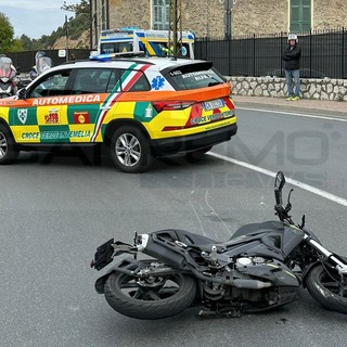 Ventimiglia: scontro moto-scooter in corso Genova, 15enne portato in ospedale in gravi condizioni (Foto) Ventimiglia: scontro moto-scooter in corso Genova, 15enne portato in ospedale in gravi condizioni (Foto)