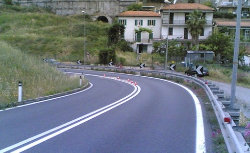 Sanremo: pericolo in Aurelia Bis per vaso di insalata russa! Sanremo: pericolo in Aurelia Bis per vaso di insalata russa!
