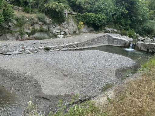 Ceriana, chiusa la storica "Piscina": stop all'invaso naturale usato per i bagni estivi e come riserva contro gli incendi Ceriana, chiusa la storica "Piscina": stop all'invaso naturale usato per i bagni estivi e come riserva contro gli incendi