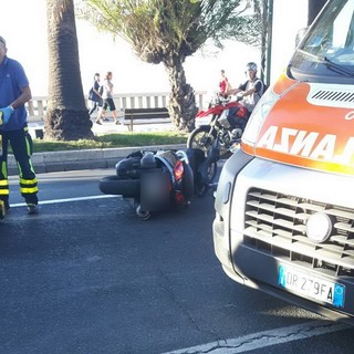 Sanremo: scontro tra uno scooter ed un'auto in corso Imperatrice, intervento di 118 e Vigili del Fuoco