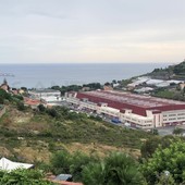 Sanremo: pioggia e infiltrazioni al Ruffini-Aicardi in Valle Armea, disagi al Mercato dei Fiori ma lezioni regolari