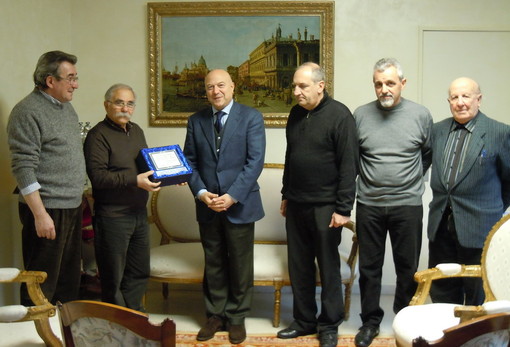 Ventimiglia: incontro dei Frontalieri Autonomi Intemeli con l'Ambasciatore d'Italia a Monaco