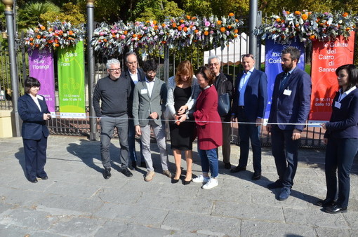 Inaugurata alla Villa Ormond 'Floranga', che apre la due giorni di 'SanremoInFiore' (Foto e Video) Inaugurata alla Villa Ormond 'Floranga', che apre la due giorni di 'SanremoInFiore' (Foto e Video)