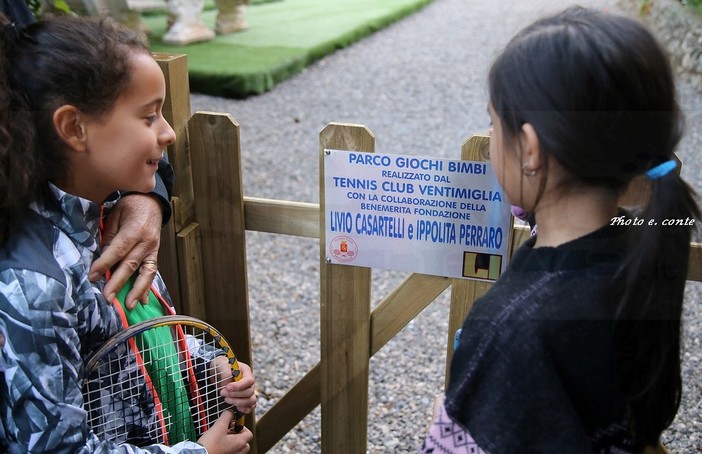 Grande partecipazione sabato scorso all’inaugurazione del nuovo parco giochi bimbi del Tennis Club Ventimiglia Grande partecipazione sabato scorso all’inaugurazione del nuovo parco giochi bimbi del Tennis Club Ventimiglia
