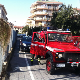 Vallecrosia: allarme per un presunto principio d'incendio ma era una padella sul fuoco