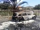 Riva Ligure: auto va a fuoco in via Vigne, intervento dei pompieri e strada chiusa al traffico (Foto e Video)