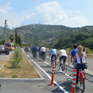 Camporosso: “AperiRun” a scopo benefico, sulla nuova ciclabile stasera si corre per acquistare un defibrillatore