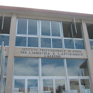 Orientamento scolastico per il 2022: l'IIS G. Marconi di Imperia e Sanremo apre le porte Orientamento scolastico per il 2022: l'IIS G. Marconi di Imperia e Sanremo apre le porte
