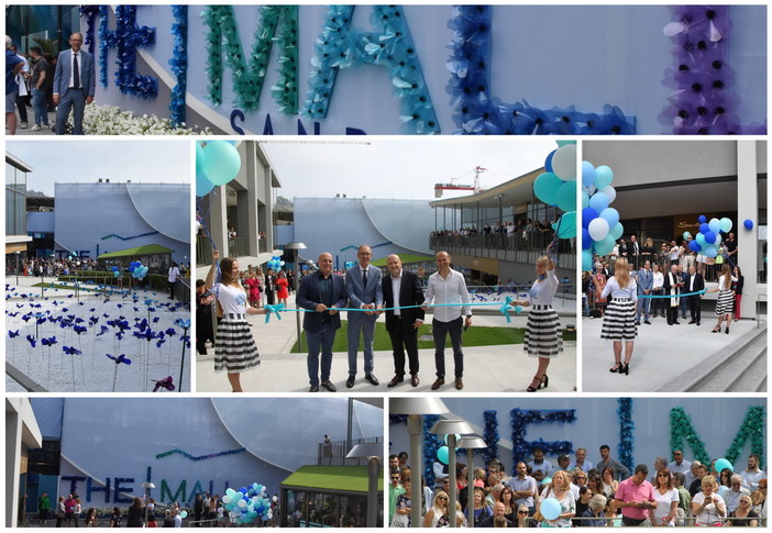 Il taglio del nastro Il taglio del nastro