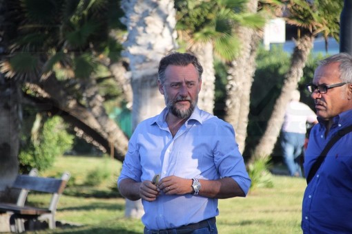 Bordighera: incendio di stanotte alla 'Playa Argentina', il Sindaco "Quasi impossibile la riapertura in stagione" Bordighera: incendio di stanotte alla 'Playa Argentina', il Sindaco "Quasi impossibile la riapertura in stagione"
