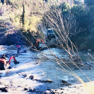I volontari al lavoro in valle Armea