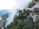 Ventimiglia: vasto incendio di sterpaglie nella zona delle Calandre, intervento dei Vigili del Fuoco (Foto e Video)