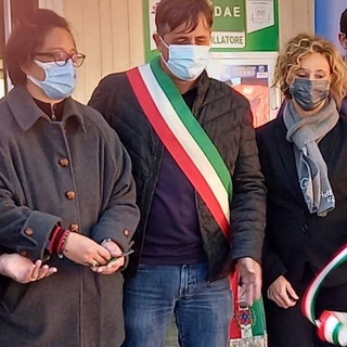 Camporosso: inaugurato al centro anziani il 9 defibrillatore del piccolo centro ponentino (Foto)