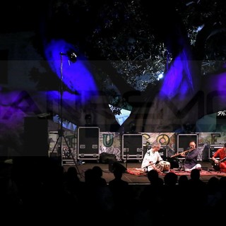 Bordighera: grande partecipazione di pubblico ieri all'Arena della Scibretta per il Jugalbandi Trio (Foto e Video)