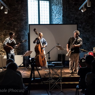 Sanremo: con una grande Jam Session finale domani si chiude la Mostra Fotografica ‘Jazzin...’ (Il Jazz per immagini dagli anni ’60 ad oggi)