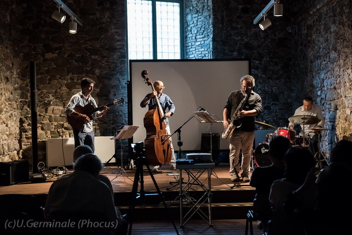 Sanremo: con una grande Jam Session finale domani si chiude la Mostra Fotografica ‘Jazzin...’ (Il Jazz per immagini dagli anni ’60 ad oggi)