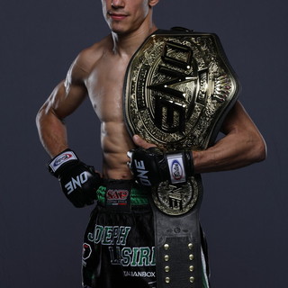 Muay thai, a Ventimiglia seminario con il campione mondiale Joseph Lasiri (Foto e video)