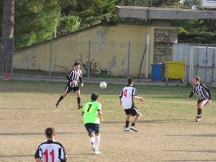 Calcio, Juniores: stabilito il numero di fuori quota per i prossimi gironi di Eccellenza e di secondo livello