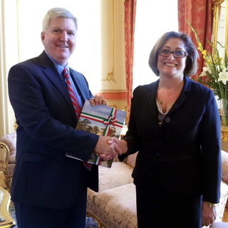 Imperia: il Prefetto Fiamma Spena ha ricevuto il Console Generale degli Stati Uniti d'America a Milano Dr. Kyle R. Scott