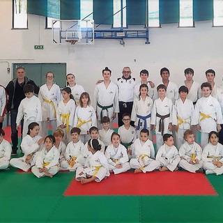 San Bartolomeo al Mare: 'Karate giocando', ieri una giornata all'insegna del rispetto e dell'amicizia