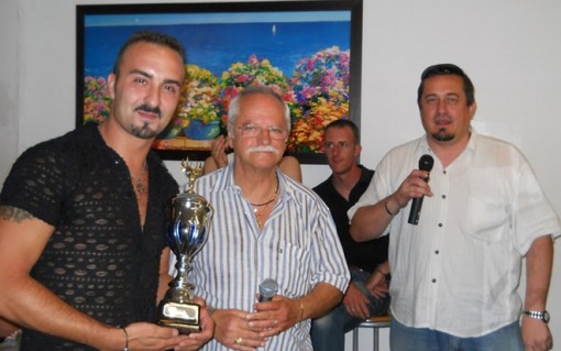 Successo al Bar Calypso per la prima edizione di 'Karaokando Bordighera' Successo al Bar Calypso per la prima edizione di 'Karaokando Bordighera'