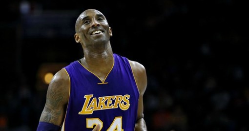 Kobe Bryant in maglia Loa Angeles Lakers (foto tratta da ilfattoquotidiano)