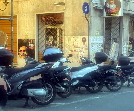Ventimiglia: dopo alcune sospensioni provvisorie chiuso definitivamente un 'Kebab' in via Hanbury Ventimiglia: dopo alcune sospensioni provvisorie chiuso definitivamente un 'Kebab' in via Hanbury