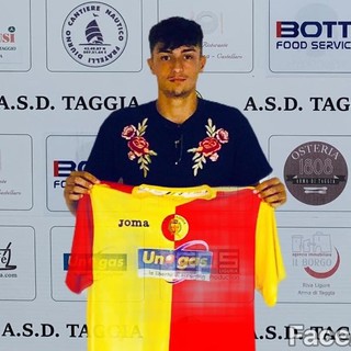 Luca Travella con la maglia del Taggia