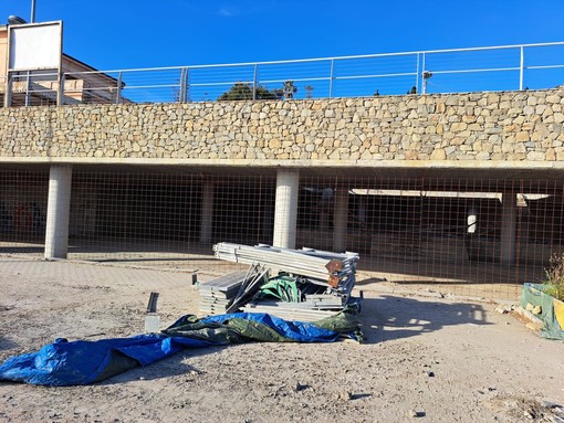 Ospedaletti, "lavori pubblici iniziati mai terminati": la riflessione di un lettore (Foto) Ospedaletti, "lavori pubblici iniziati mai terminati": la riflessione di un lettore (Foto)