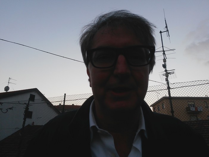Imperia: una lettera aperta degli imperiesi a William McInnes. La proposta del Presidente di Assonautica Lucio Carli Imperia: una lettera aperta degli imperiesi a William McInnes. La proposta del Presidente di Assonautica Lucio Carli