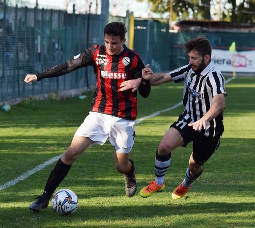 Calcio. Serie D, Sanremese: dall'Argentina Arma ecco Luca Colantonio Calcio. Serie D, Sanremese: dall'Argentina Arma ecco Luca Colantonio