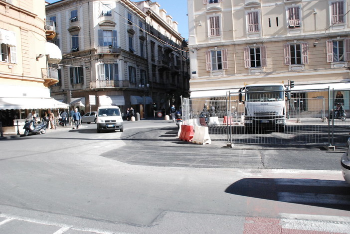 Corso Mombello durante i lavori scolmatore Corso Mombello durante i lavori scolmatore