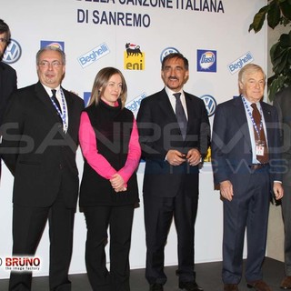 Festival: soddisfazione del ministro La Russa per la serata dedicata all'Unità d'Italia Festival: soddisfazione del ministro La Russa per la serata dedicata all'Unità d'Italia