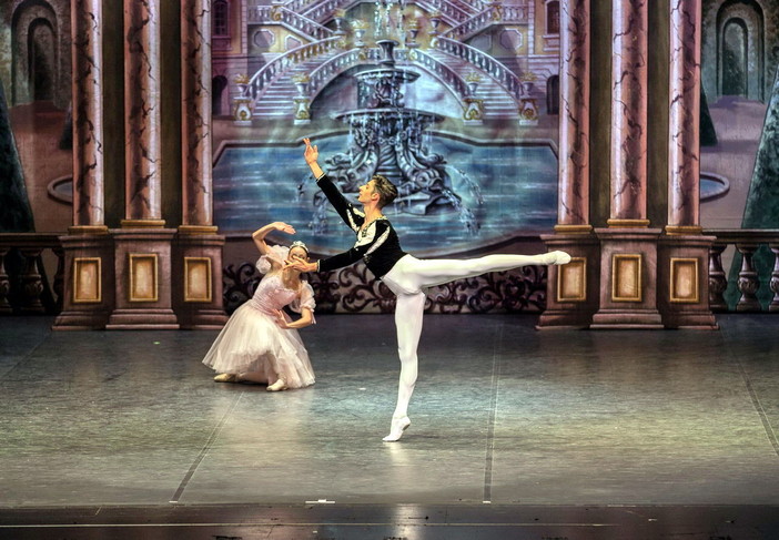 Il giovane camporossino Luca Pelaia stella nascente del balletto classico (foto)