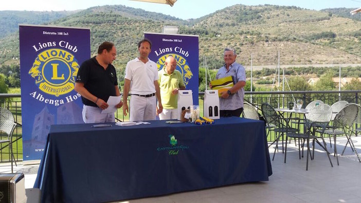 Golf: grande successo sul campo di Castellaro per il "Ladies & Senior Day" Golf: grande successo sul campo di Castellaro per il "Ladies & Senior Day"